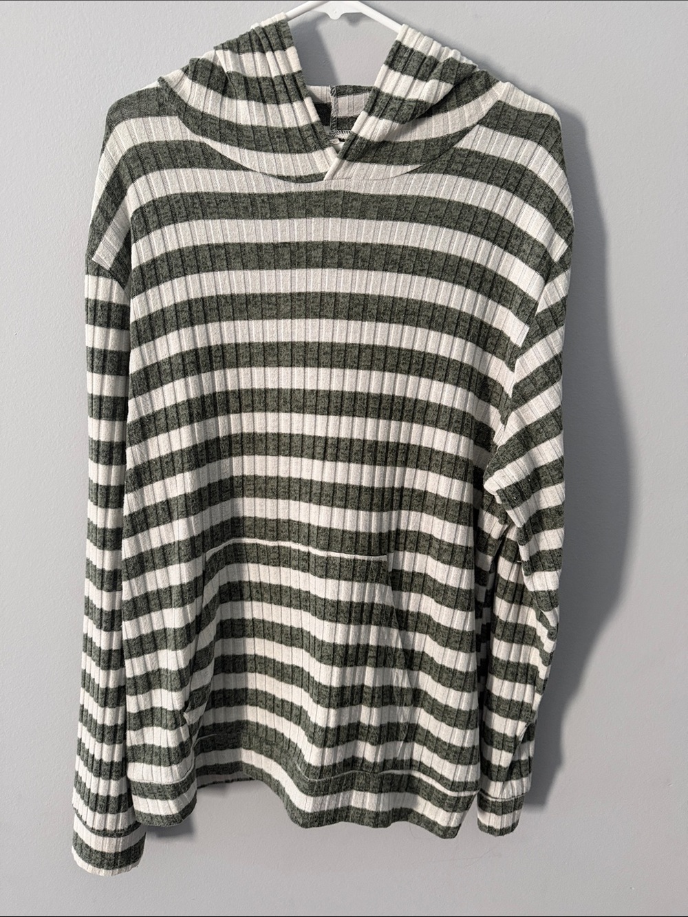 Striped Ribbed Knit Shrug - Olive Green & White